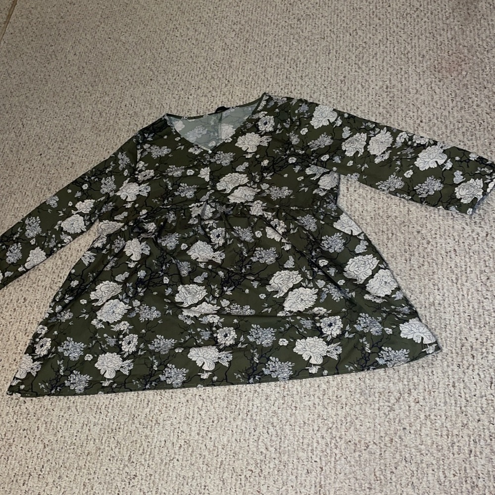 SHEIN Curve blouse